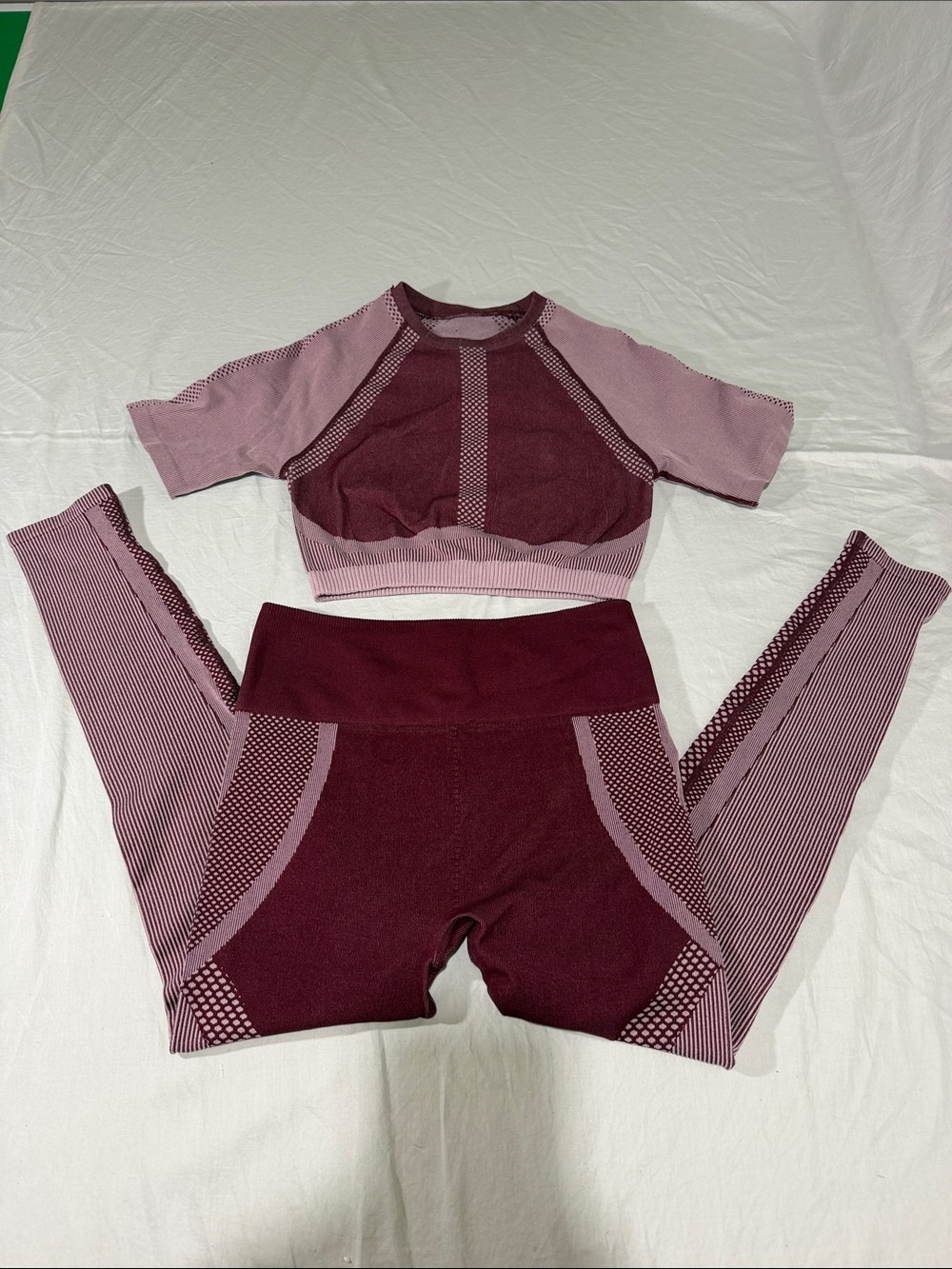 Fabletics Seamless Two-Piece Workout Set - Dusty Rose & Burgundy